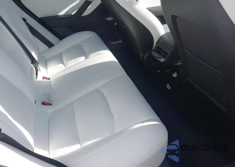 2020 Tesla Model 3 Long Range Dual Motor All-Wheel Drive z USA, uszkodzony, nr VIN 5YJ3E1EB6LF622297